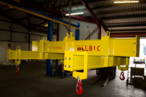 8t Adjustable lifting beam taken from its front left